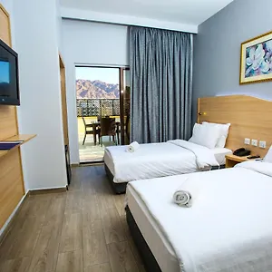 **** Отель Golden Tulip Иордания